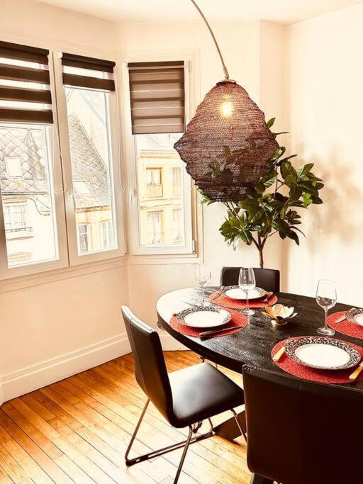 Le Petit Bijou Hyper Centre Sedan Apartment ภายนอก รูปภาพ