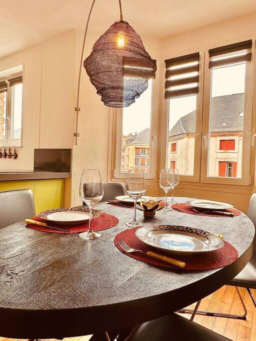 Le Petit Bijou Hyper Centre Sedan Apartment ภายนอก รูปภาพ
